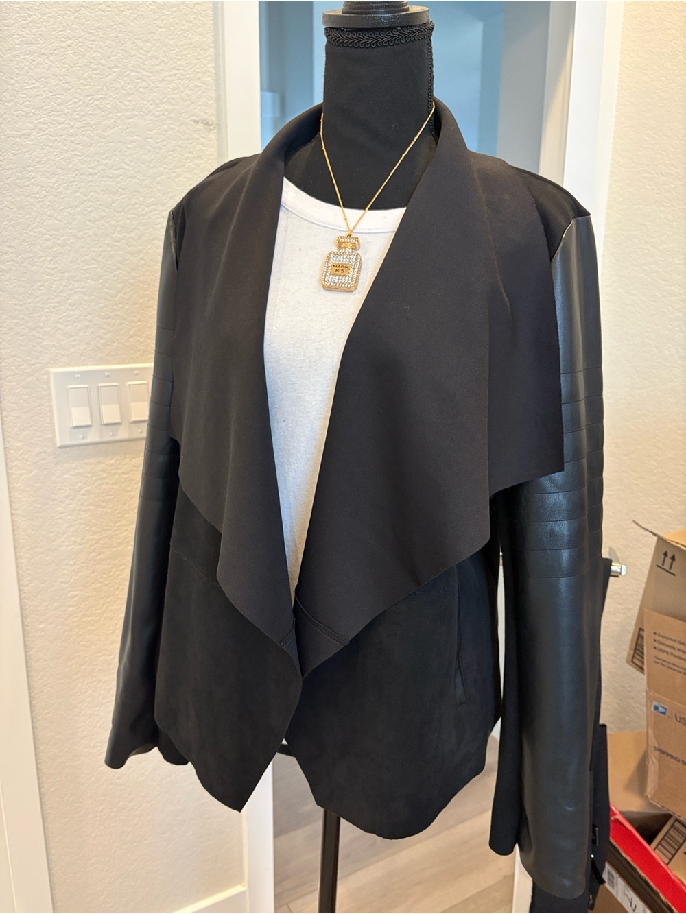 New Bagatella New York Black Open-Front Jacket Faux Leather Suede  Sleeves XL